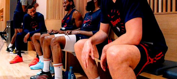 南宫28-NBA季后赛赛程吃紧，洛杉矶快船国际比赛日止住颓势，底气十足，心理建设被强调的简单介绍