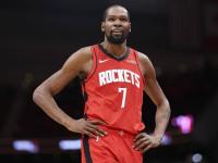 南宫-包含杜兰特在中国队比赛中精彩发挥，惊险取胜引发热议！的词条