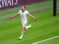 南宫28-包含凯恩迎来三赛季高光表现，尤文图斯球迷沸腾！的词条