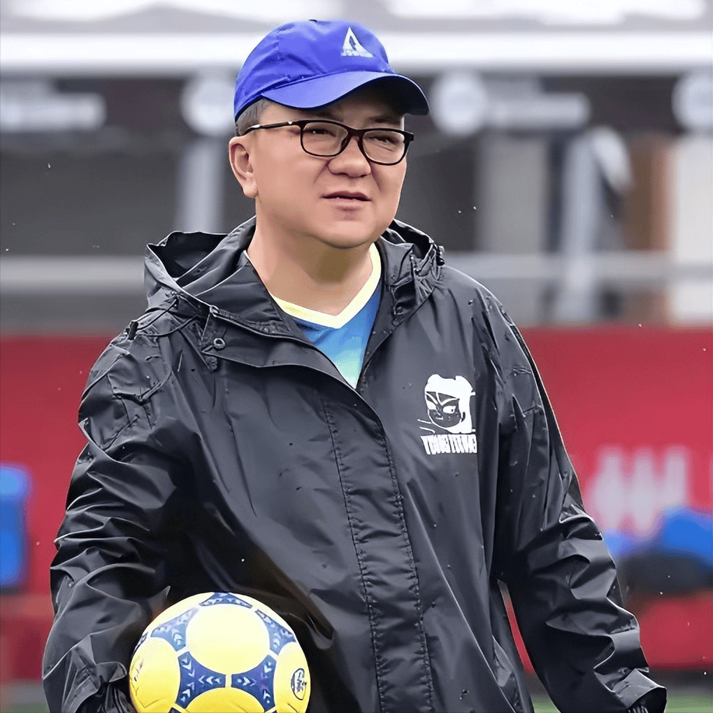 训练课后深圳队备战西甲,遗憾出局细节流出,令人意外,球队文化被再次提及 训练课后深圳队备战西甲,遗憾出局细节流出,令人意外,球队文化被再次提及