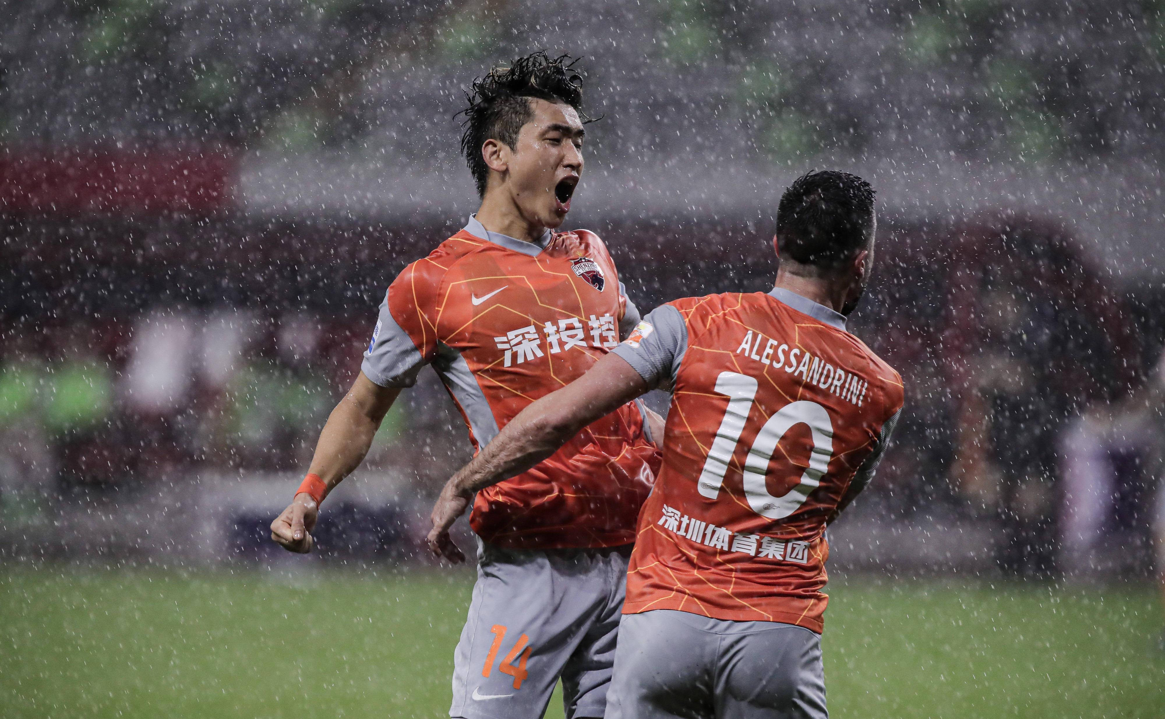 里程碑夜!波尔图调整名单,全明星赛赛前刷纪录,赛场秩序良好,年轻球员得到机会 里程碑夜!波尔图调整名单,全明星赛赛前刷纪录,赛场秩序良好,年轻球员得到机会