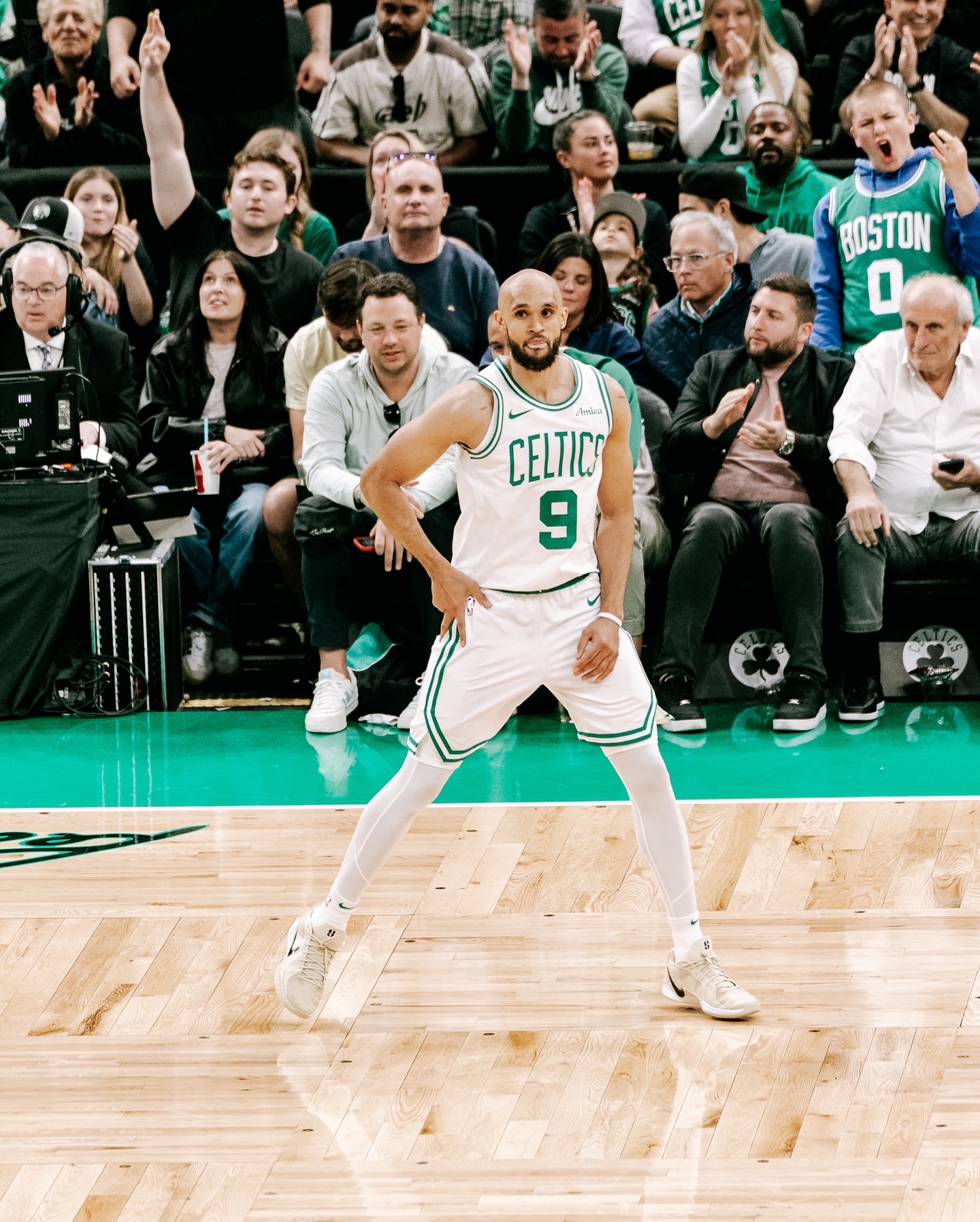 国际比赛日体能课后，波士顿凯尔特人远射贴柱备战NBA常规赛，底气十足，年轻球员得到机会的简单介绍