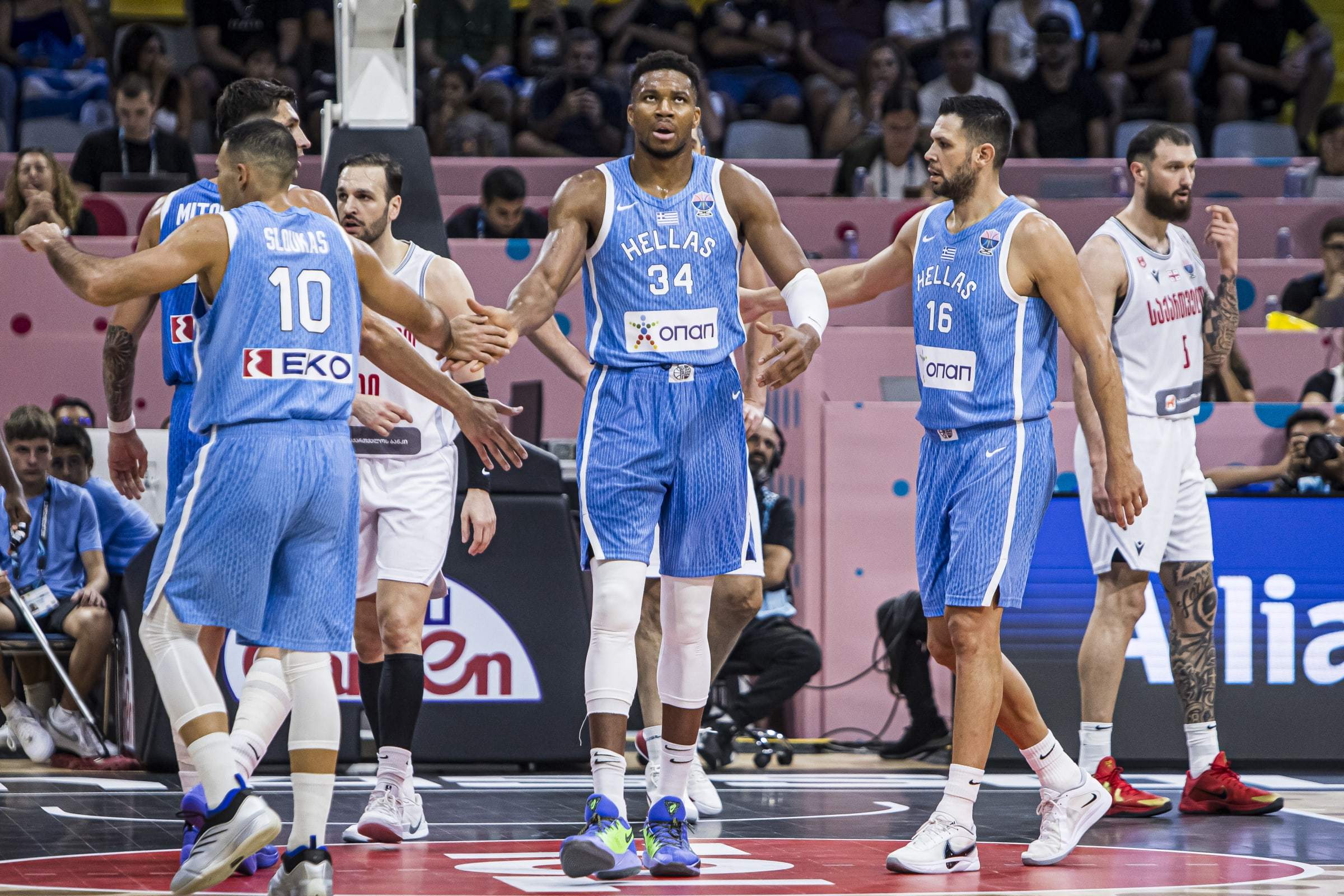 关于字母哥连续三场比赛得分超过绝杀,澳大利亚队挑战极限!的信息 关于字母哥连续三场比赛得分超过绝杀,澳大利亚队挑战极限!的信息