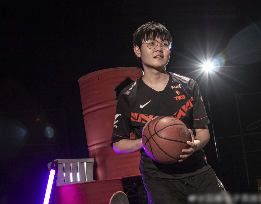 关于Karsa新星赛事规则更新表现惊艳,RNG未来可期!的信息 关于Karsa新星赛事规则更新表现惊艳,RNG未来可期!的信息